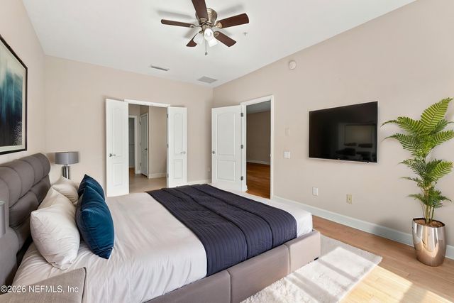4480 DEERWOOD LAKE Parkway 151, Jacksonville, FL 32216