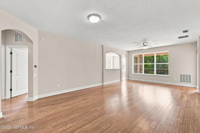 4480 DEERWOOD LAKE Parkway 151, Jacksonville, FL 32216