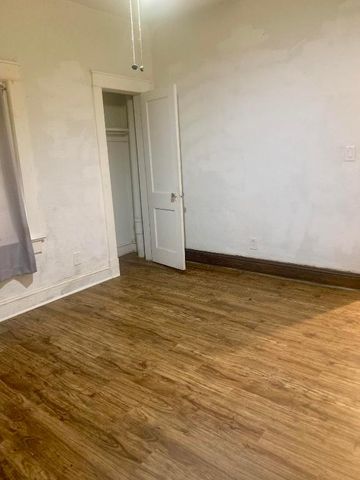 621 Wilmot Street, West Palm Beach, FL 33405