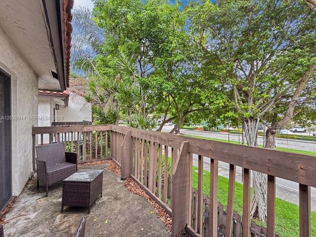 11105 SW 132nd Court 114, Miami, FL 33186