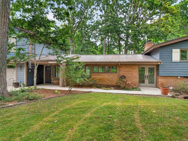 1535 Wood Moor Drive, Fort Wayne, IN 46804