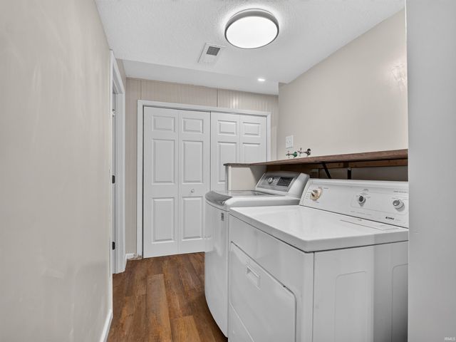 1535 Wood Moor Drive, Fort Wayne, IN 46804