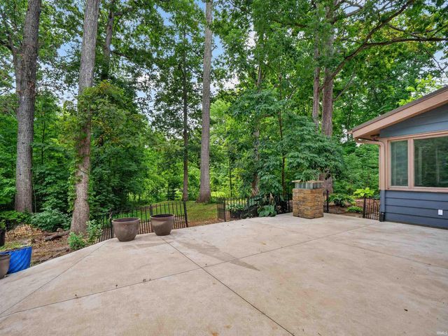1535 Wood Moor Drive, Fort Wayne, IN 46804