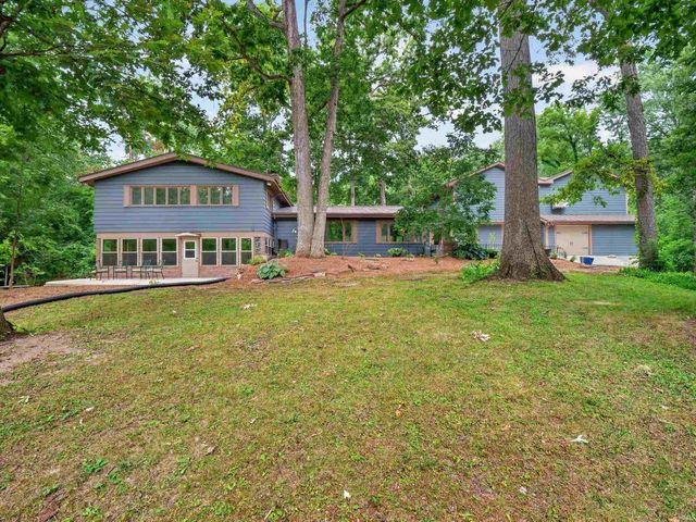 1535 Wood Moor Drive, Fort Wayne, IN 46804