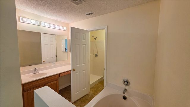 2644 12th Square SW, Vero Beach, FL 32968