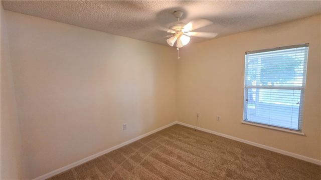 2644 12th Square SW, Vero Beach, FL 32968