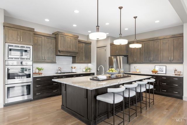 6080 E Barber Dr, Boise, ID 83716