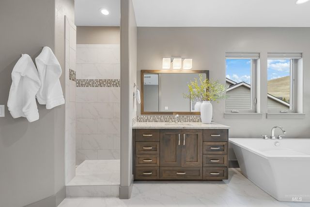 6080 E Barber Dr, Boise, ID 83716