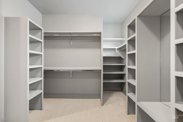 6080 E Barber Dr, Boise, ID 83716