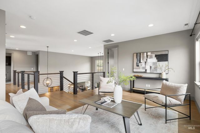 6080 E Barber Dr, Boise, ID 83716