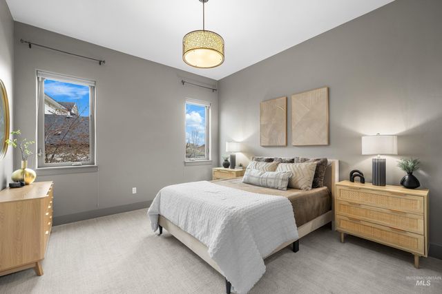 6080 E Barber Dr, Boise, ID 83716