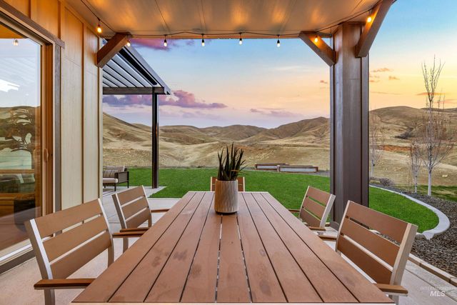 6080 E Barber Dr, Boise, ID 83716