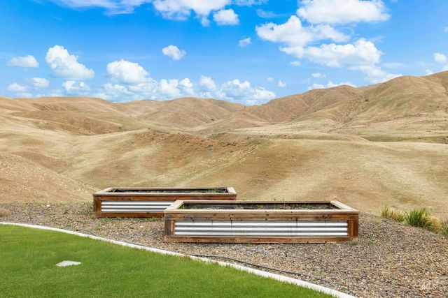 6080 E Barber Dr, Boise, ID 83716