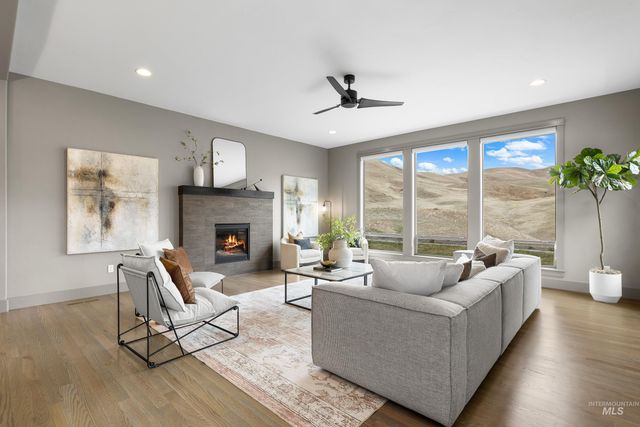 6080 E Barber Dr, Boise, ID 83716