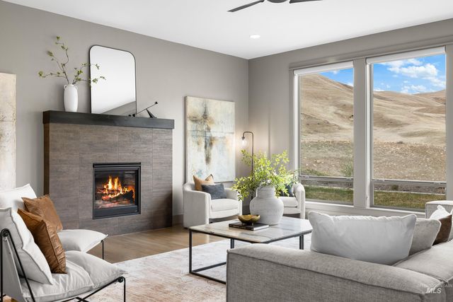 6080 E Barber Dr, Boise, ID 83716