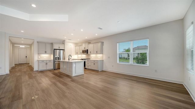 10158 CRYSTAL ISLES CIRCLE, Sarasota, FL 34241