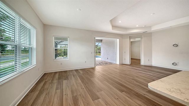 10158 CRYSTAL ISLES CIRCLE, Sarasota, FL 34241