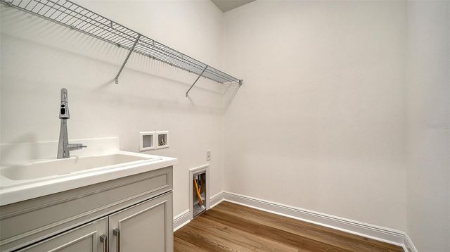 10158 CRYSTAL ISLES CIRCLE, Sarasota, FL 34241