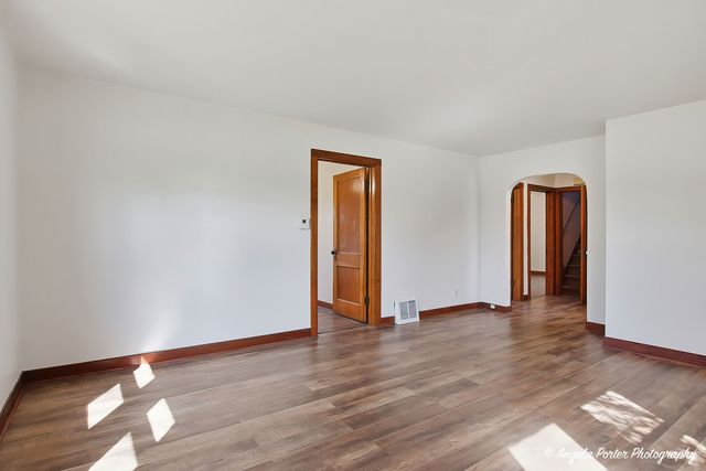 10105 Il Route 120, Woodstock, IL 60098