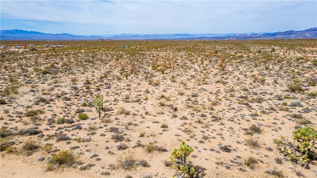 Lot 7 S Sherry Road, Yucca, AZ 86438