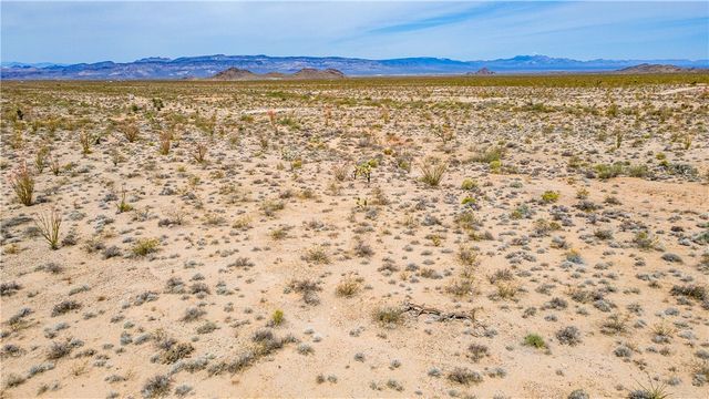 Lot 7 S Sherry Road, Yucca, AZ 86438