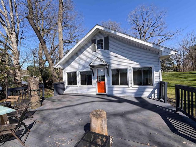 3484 N Shore Acres Court, Monticello, IN 47960