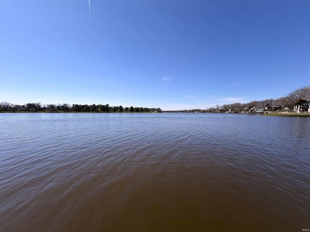 3484 N Shore Acres Court, Monticello, IN 47960