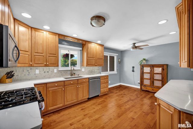 1255 W WONDERVIEW Drive, Dunlap, IL 61525