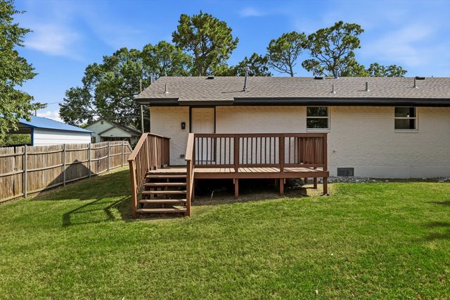 214 E Evans Street, Pilot Point, TX 76258