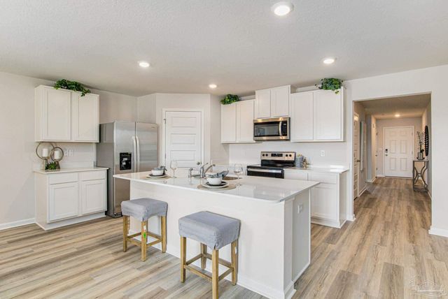 1902 Caracara St, Cantonment, FL 32533