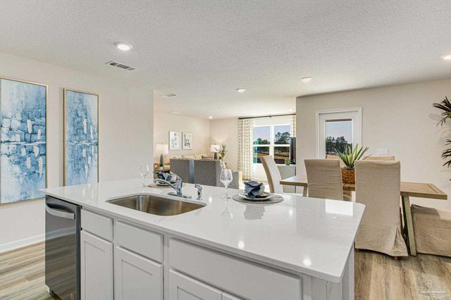 1902 Caracara St, Cantonment, FL 32533