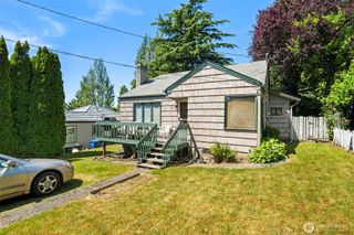 122 NW 103rd Street, Seattle, WA 98177