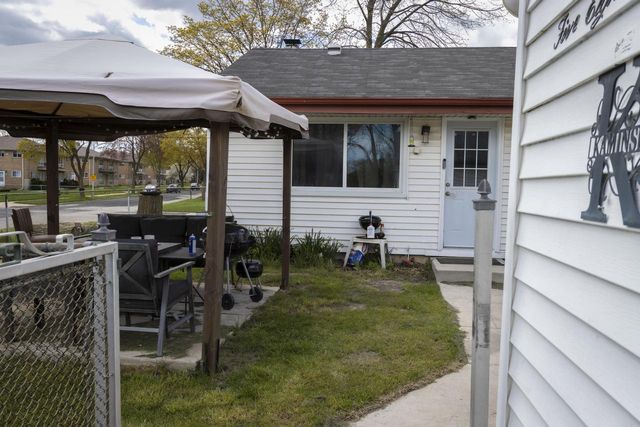 5874 Marilyn STREET, Milwaukee, WI 53221