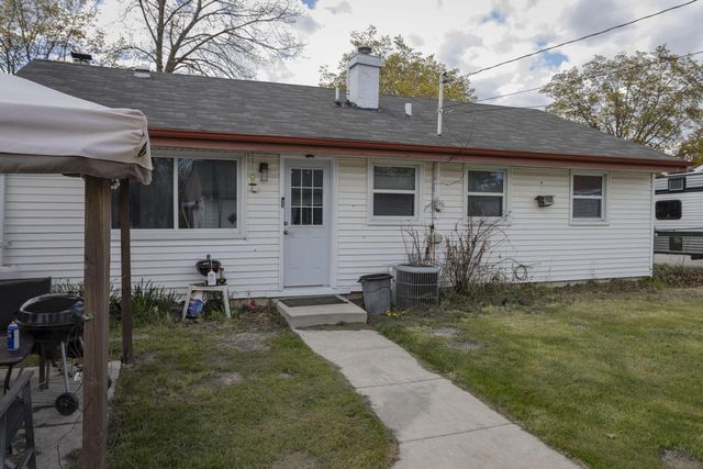 5874 Marilyn STREET, Milwaukee, WI 53221