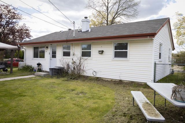 5874 Marilyn STREET, Milwaukee, WI 53221