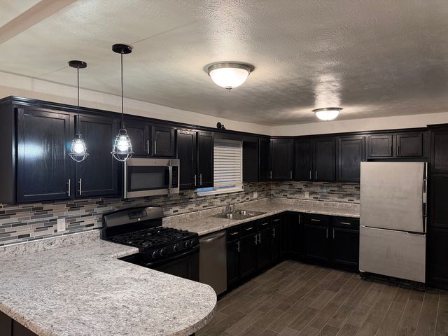 2003 Nebraska Road, Rockford, IL 61108