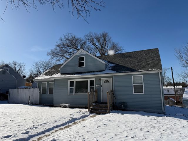 2003 Nebraska Road, Rockford, IL 61108