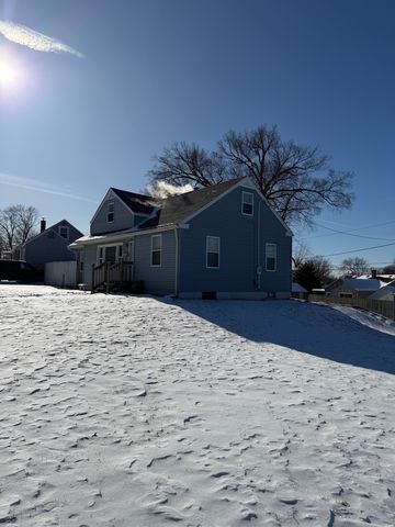 2003 Nebraska Road, Rockford, IL 61108