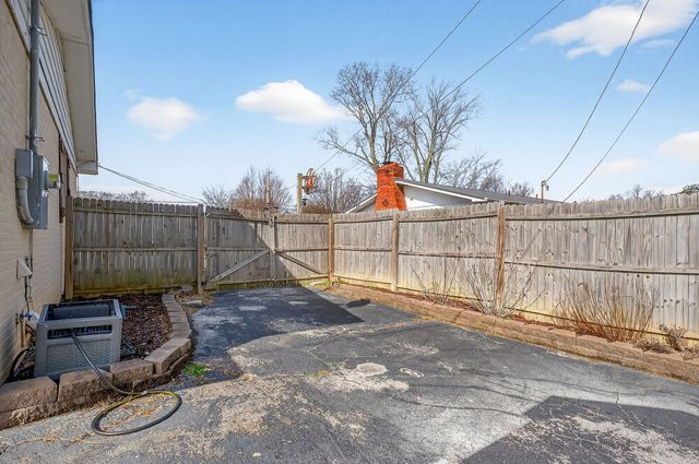 102 Park Ave, Mcminnville, TN 37110