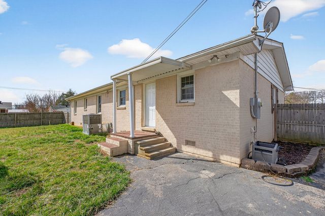 102 Park Ave, Mcminnville, TN 37110