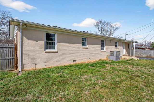 102 Park Ave, Mcminnville, TN 37110