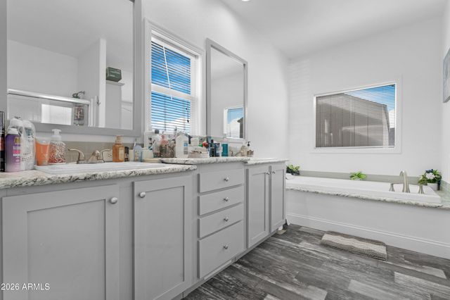 2230 N SUMMERS Lane, Maricopa, AZ 85139