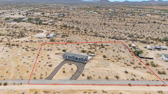 2230 N SUMMERS Lane, Maricopa, AZ 85139