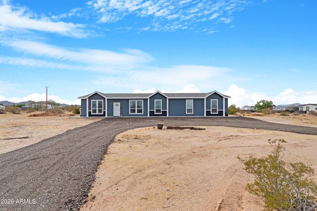 2230 N SUMMERS Lane, Maricopa, AZ 85139