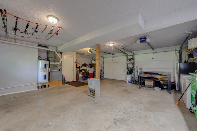 608 W 5th Street, Grove, OK 74344