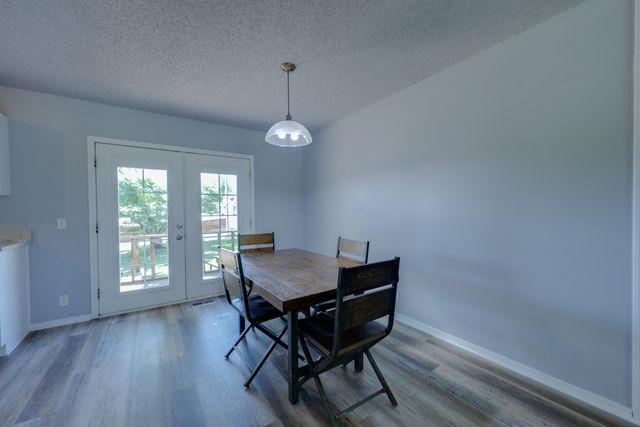 608 W 5th Street, Grove, OK 74344