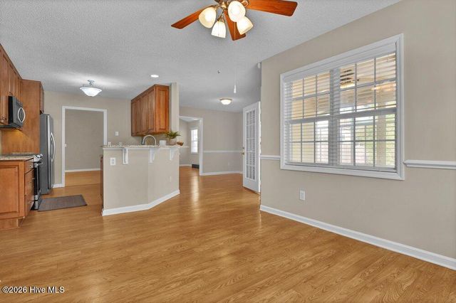 6422 Serena Court, Wilmington, NC 28411