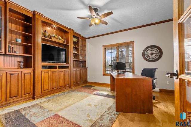 6308 S Grand Prairie Dr Drive, Sioux Falls, SD 57108