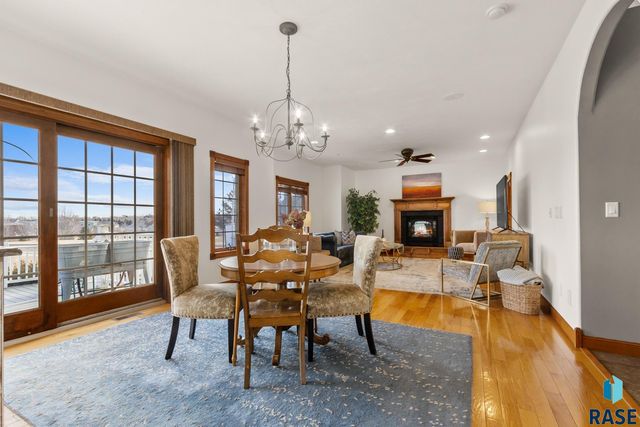 6308 S Grand Prairie Dr Drive, Sioux Falls, SD 57108