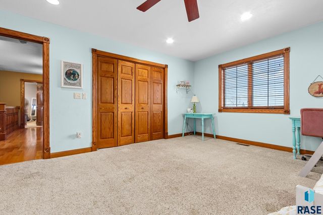 6308 S Grand Prairie Dr Drive, Sioux Falls, SD 57108